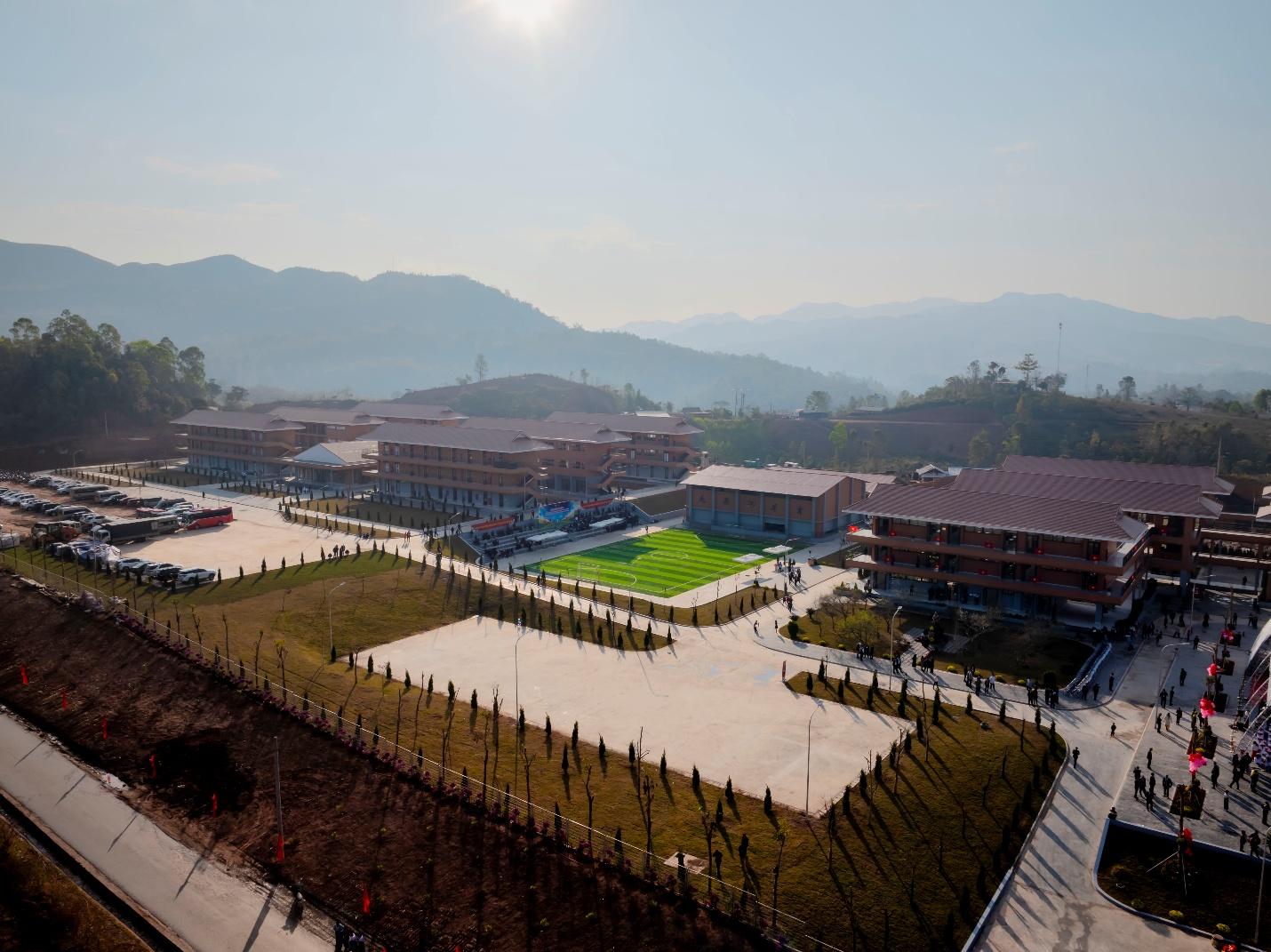  Trường liên cấp Si Pa Phìn là trường học đầu tiên về đích trong chủ trương đầu tư xây dựng 248 trường học cho các xã biên giới. Ảnh: Ánh Dương