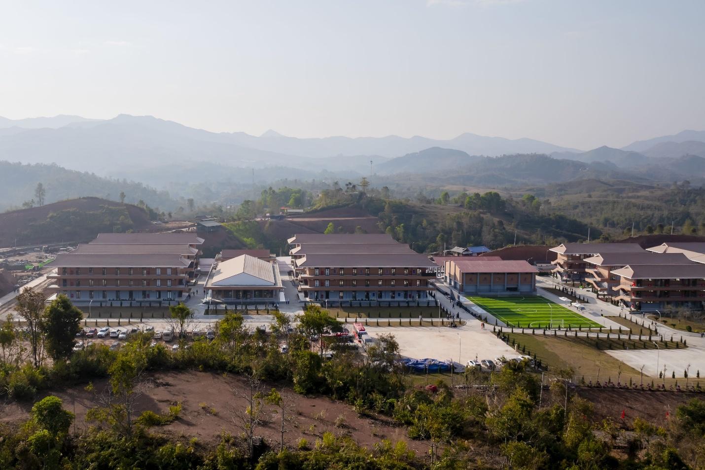  Tập đoàn Sun Group cam kết đồng hành lâu dài cùng nhà trường trong công tác chăm lo, nâng cao chất lượng dạy và học. Ảnh: Ánh Dương