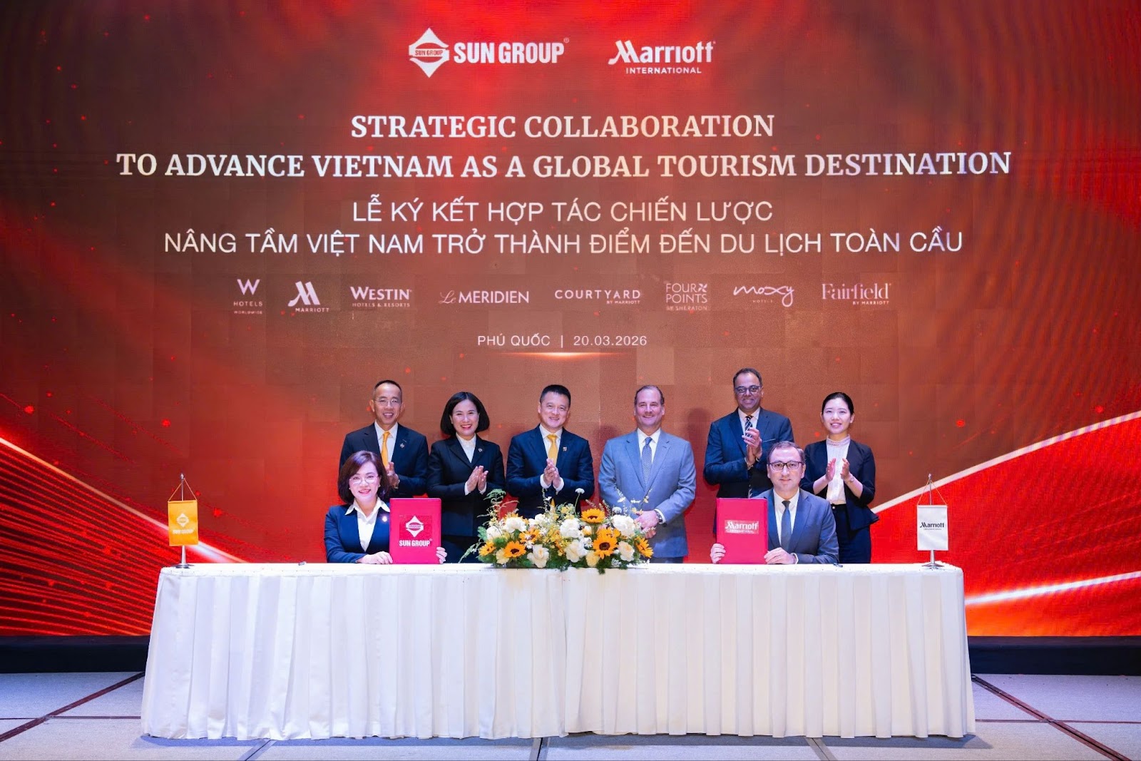 Sun Group và Marriott International ký kết hợp tác chiến lược nâng tầm Việt Nam trở thành điểm đến du lịch toàn cầu.