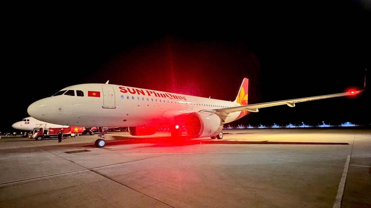  Tàu bay thứ 11 của Sun PhuQuoc Airways hạ cánh tại sân bay Nội Bài
