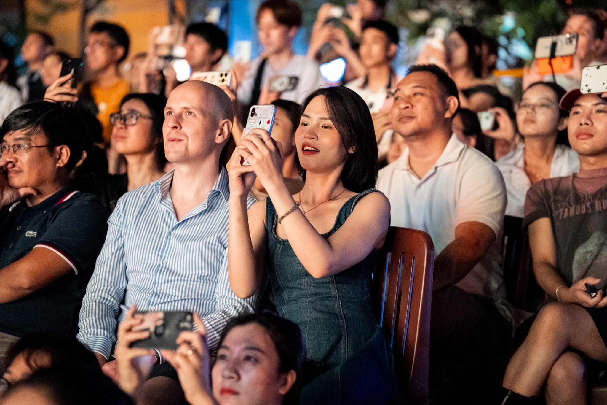 Dòng khách được hút về Đà Nẵng kéo theo một loạt dịch vụ du lịch, nghỉ dưỡng, vui chơi, hàng không tăng trưởng
