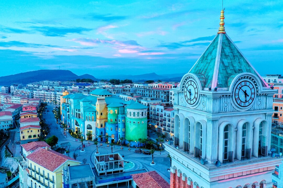 Sun Signature Gallery