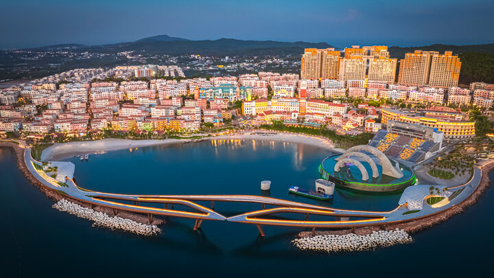 Sun Grand Hillside Residence