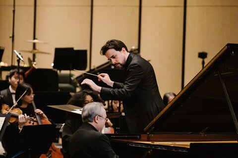 Huyền thoại Hạc cầm Xavier de Maistre sẽ trình diễn cùng dàn nhạc SSO vào tối 17/8 