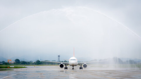 Khai trương đường bay quốc tế thứ hai, Sun PhuQuoc Airways đưa gần 230 khách từ Hàn Quốc đến Phú Quốc