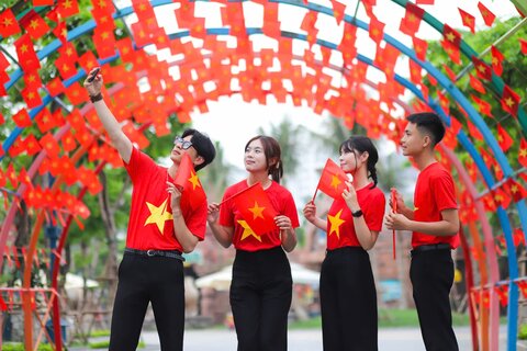 Sun World Ha Long tung ưu đãi dịp Quốc khánh: Combo 3 công viên chỉ từ 500k, tặng thêm voucher ẩm thực 