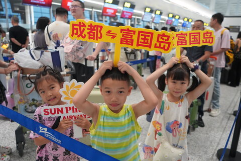 Đường bay Thành Đô - Phú Quốc của Sun PhuQuoc Airways hút khách, đạt tỷ lệ lấp đầy hơn 90% ngày cất cánh